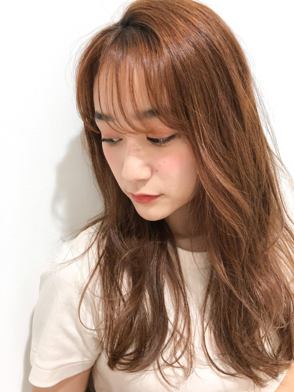 ナチュラルテイストair青山 大滝 小顔シースルーバング スリークヘア 表参道駅徒歩4分 髪質改善で美髪になれる美容院 美容室 Air Aoyama エアーアオヤマ