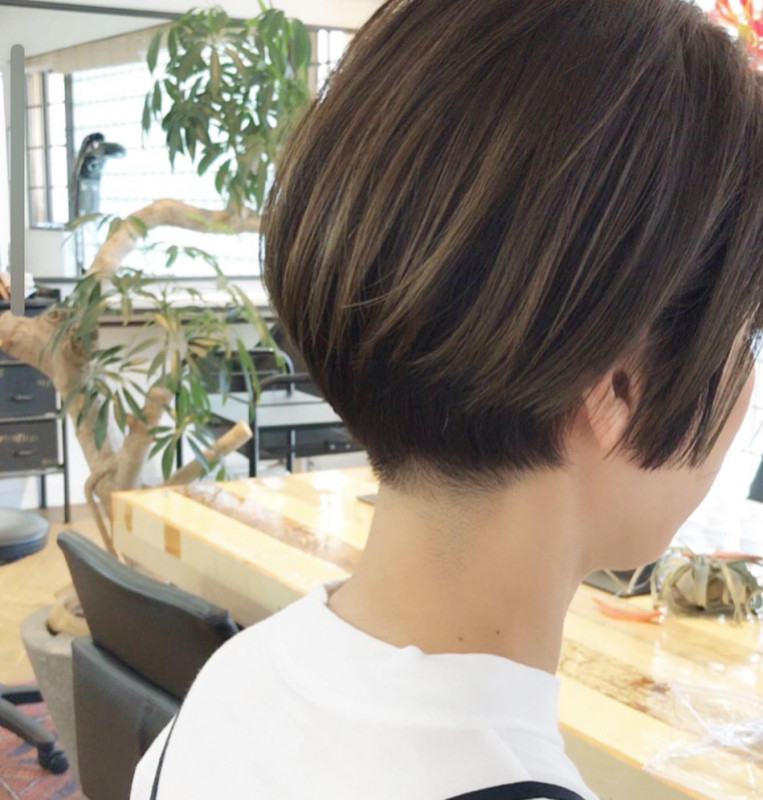 ショート ヘアー