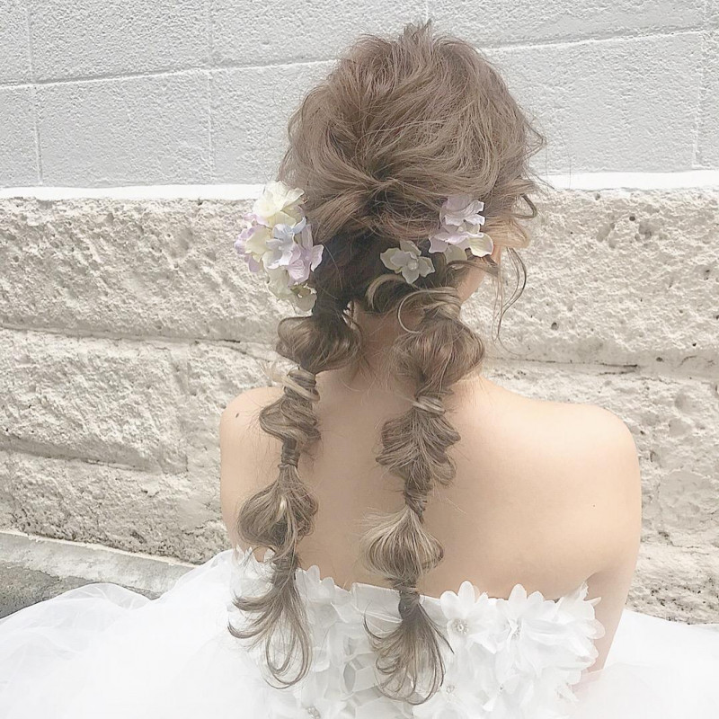 どんな髪型がいいかわからない 花嫁 が初めにチェックする トレンド結婚式ヘアアレンジ7選 原宿 Lino リノ 美容院 美容室 超音波トリートメントでダメージレスな髪に どんな髪型がいいかわからない 花嫁 が初めにチェックする トレンド結婚式ヘアアレンジ7選 原宿 Lino リノ 美容院 美容室 超音波トリートメントでダメージレスな髪に
