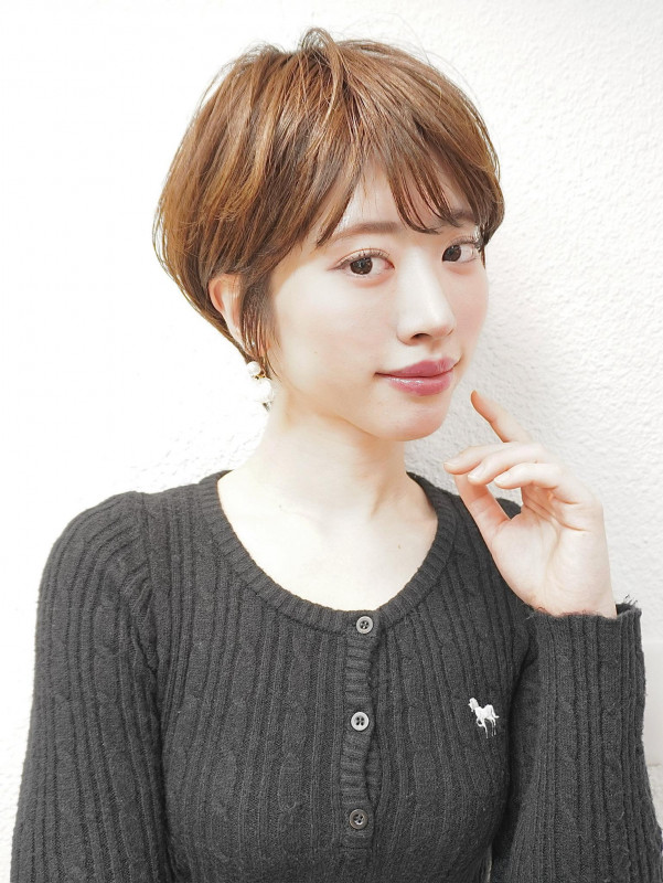 30代 ショートヘア 前髪あり