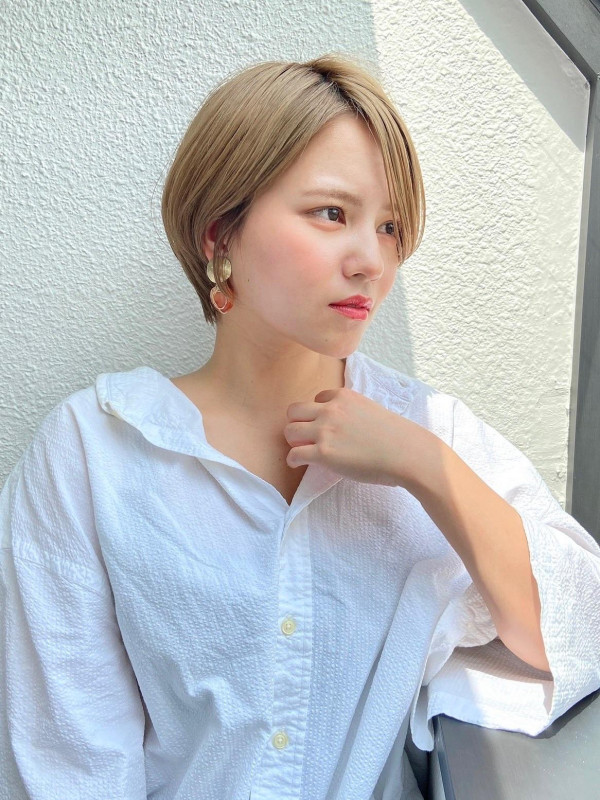 30代　ショートヘア　大人可愛い