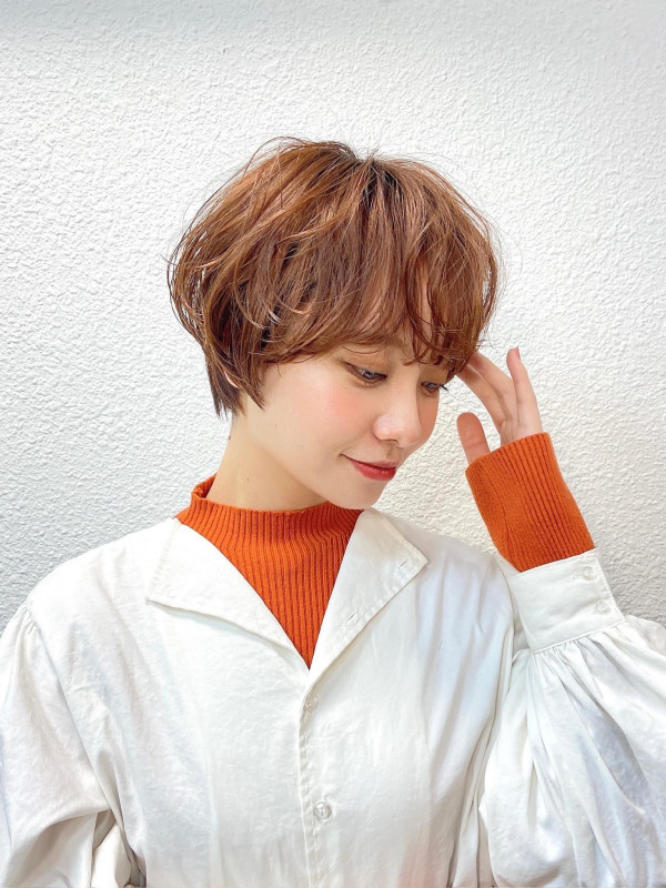 40代　ショートボブ　くせ毛