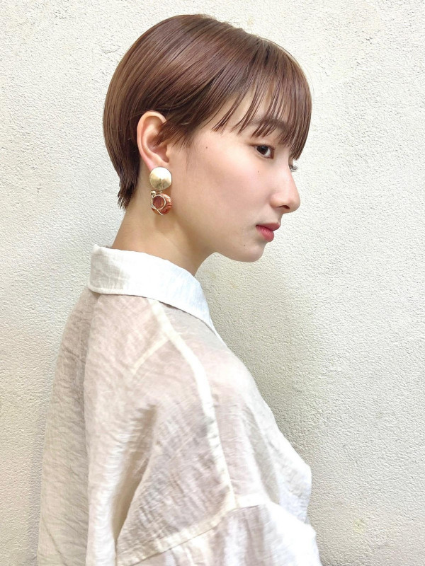 40代　ショートヘア　丸顔