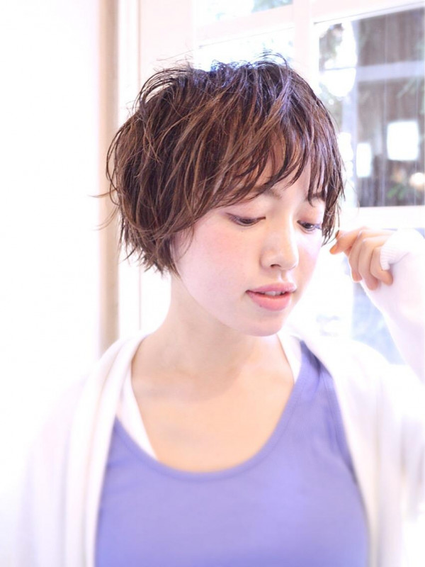 40代　ショートボブ　くせ毛