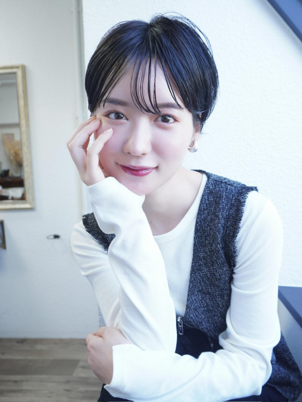 30代 面長 ショートヘア