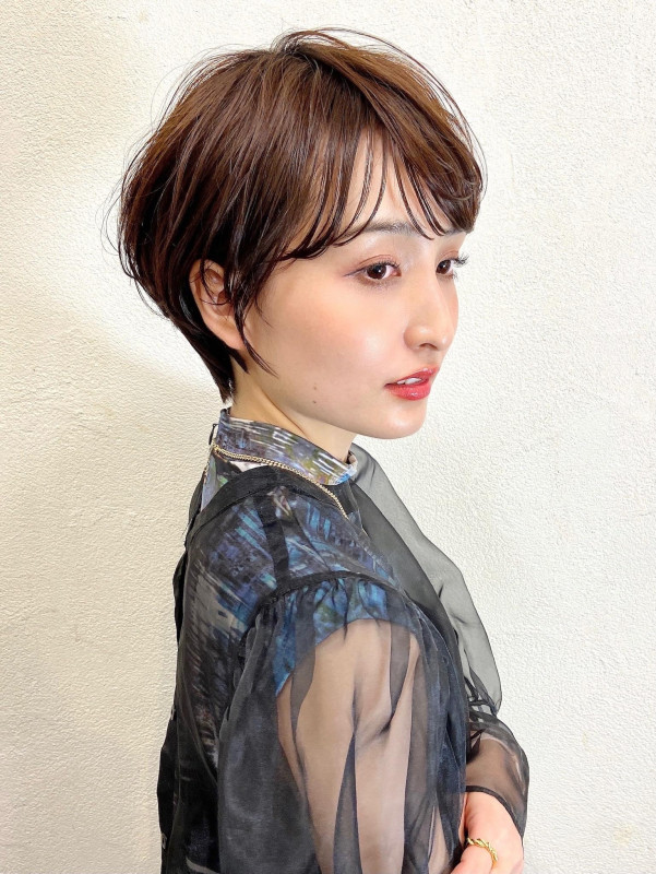 30代　ショートヘア　大人可愛い