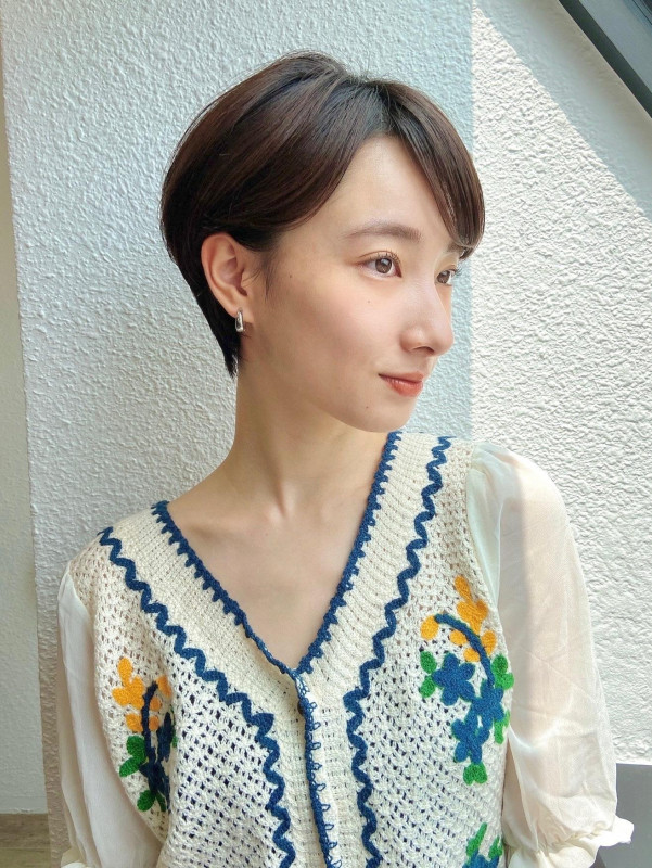 40代 ショートヘア 丸顔