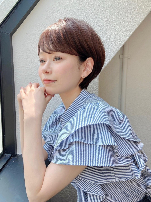 40代　ショートボブ　前髪あり