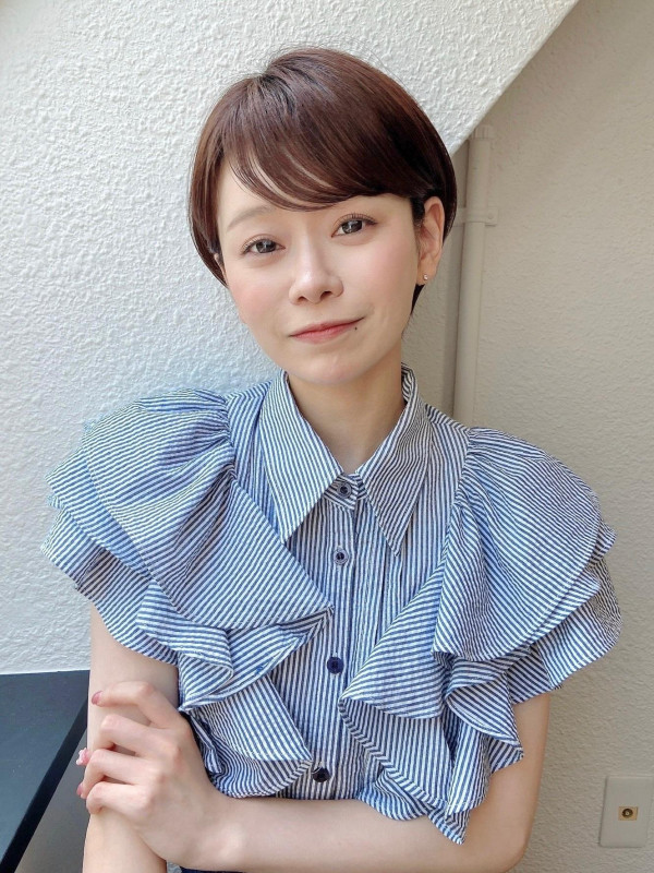 40代　ショートヘア　面長