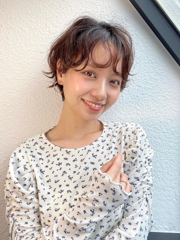 30代　ショートヘア　大人可愛い