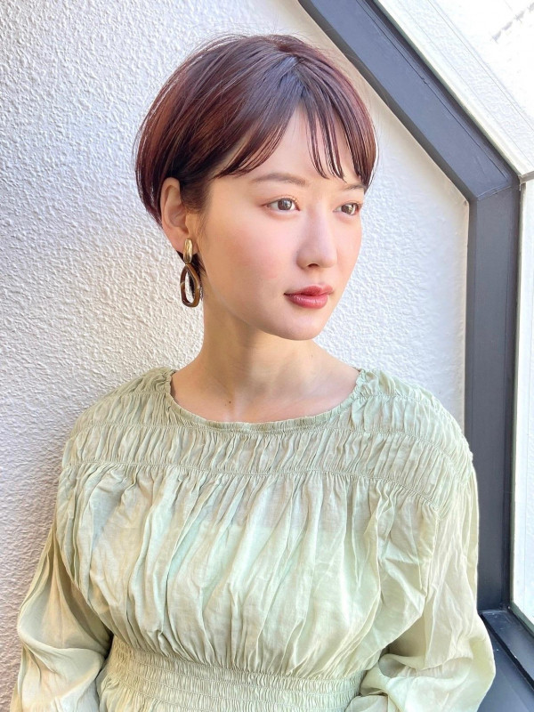 30代　ショートヘア　大人可愛い