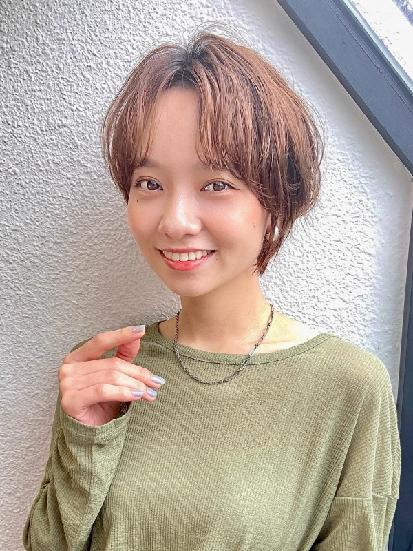 50代　ショートヘア　癖毛