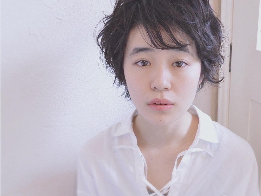 50代　ショートヘア　癖毛